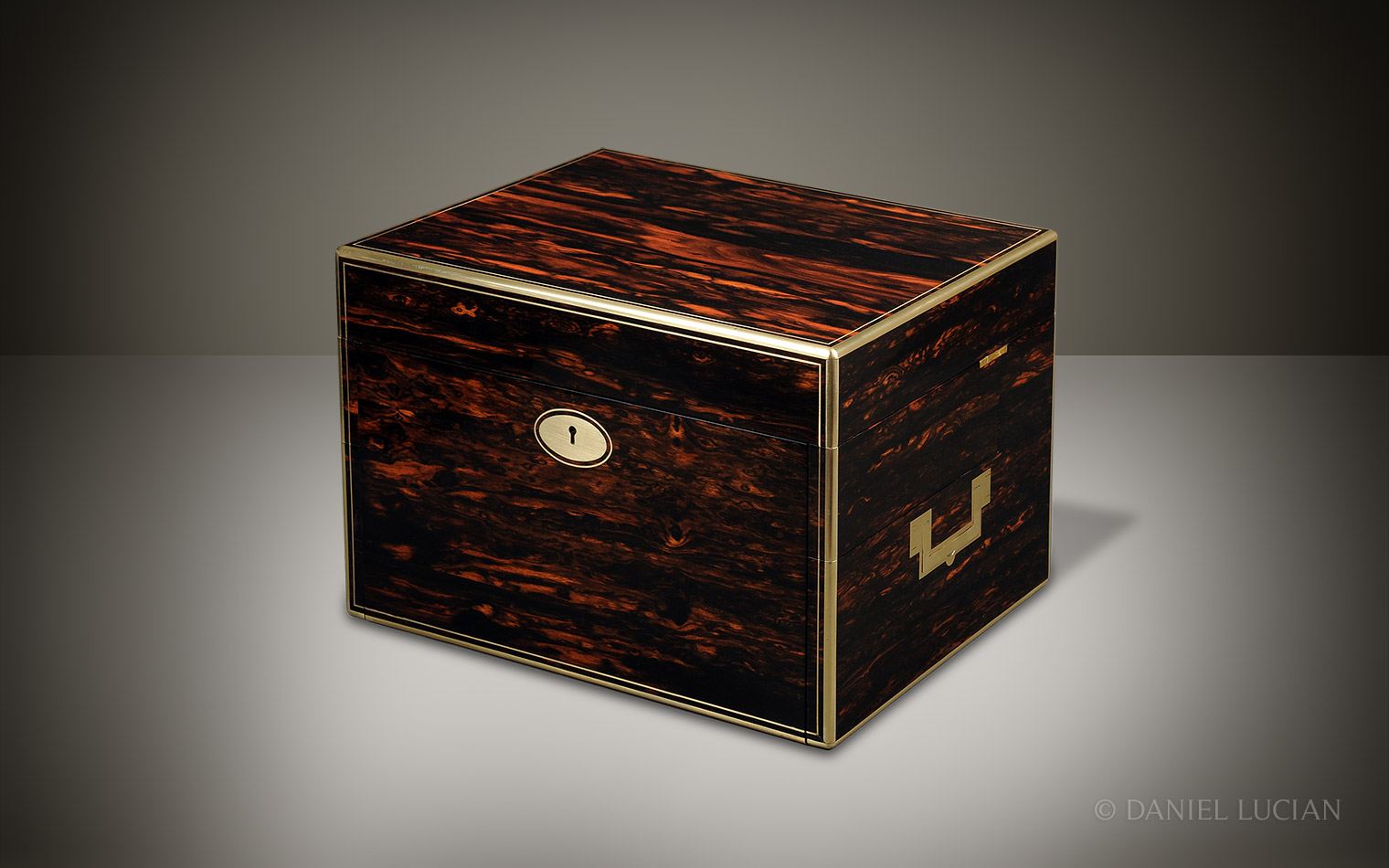 Antique Jewellery Box in Coromandel with Cantilever Mechanism