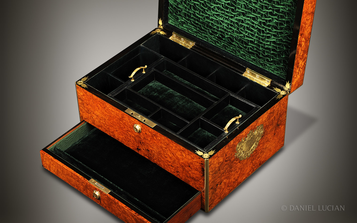 Antique Jewellery Box in Amboyna, by Howell, James & Co.