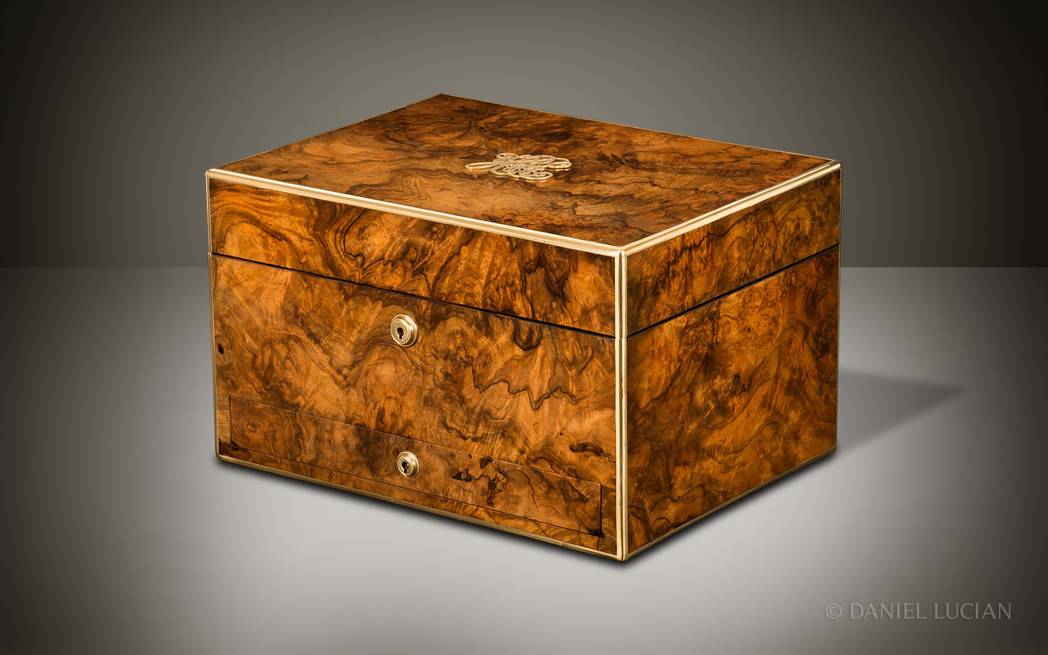 Antique Jewellery Box in Burr Walnut