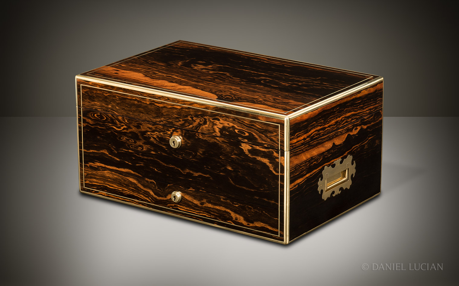 Antique Jewellery Box in Calamander by William Lockwood