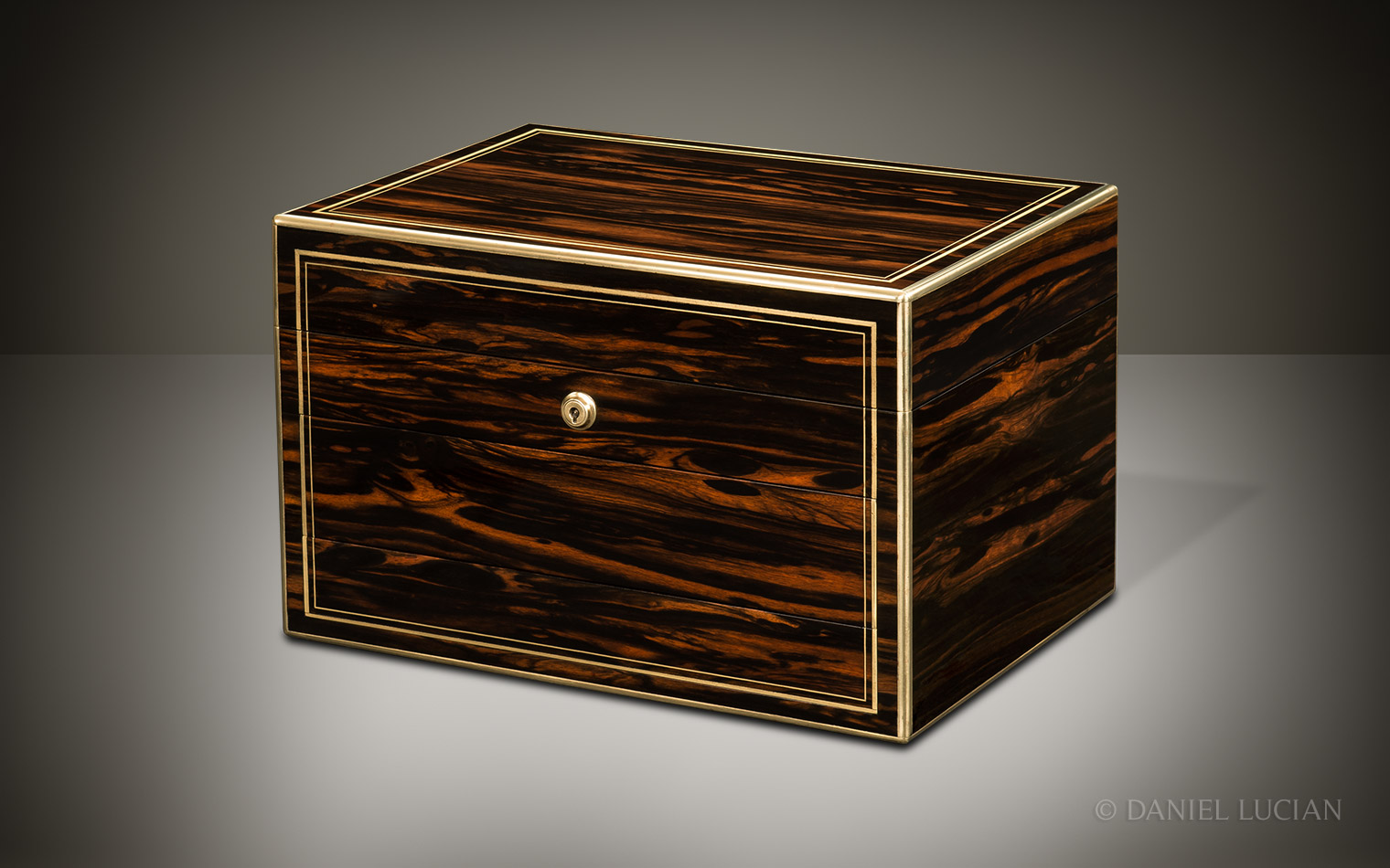 Antique Jewellery Box in Calamander with Two Spring-Loaded Drawers