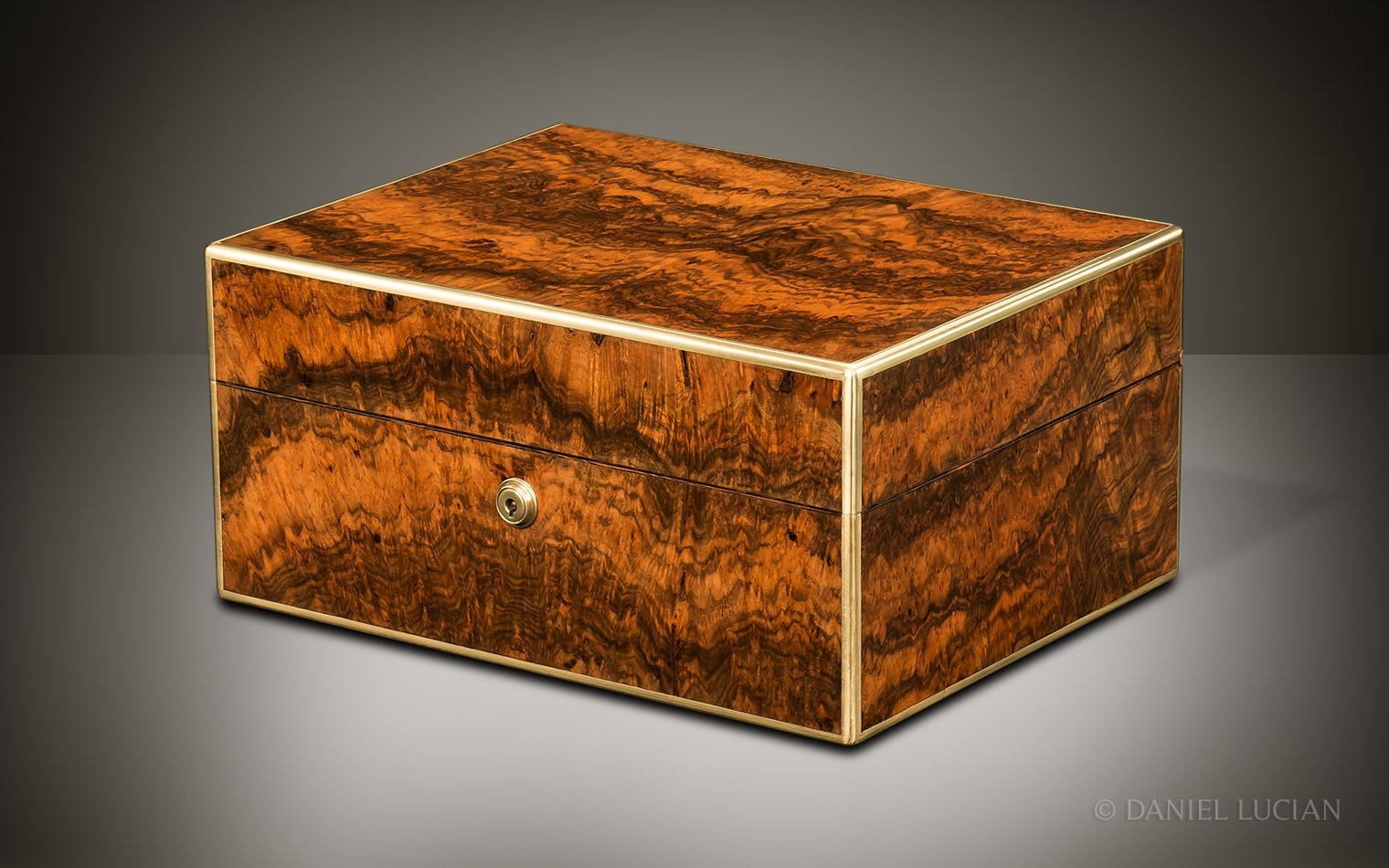 Antique Jewellery Box in Burr Walnut by Halstaff & Hannaford