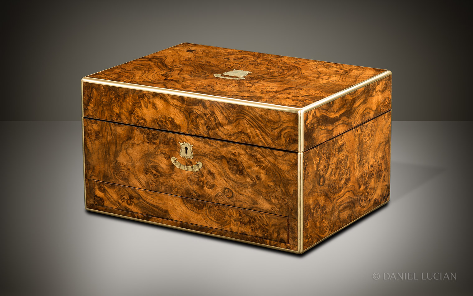 Antique Jewellery Box in Burr Walnut, by Joseph Pearce