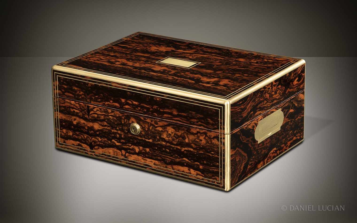 Antique Jewellery Box in Coromandel, Attributed to William Lund