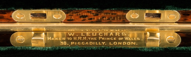 W. Leuchars – Maker to H.R.H. The Prince of Wales – 38 Piccadilly, London’ engraved brass manufacturer’s plate.